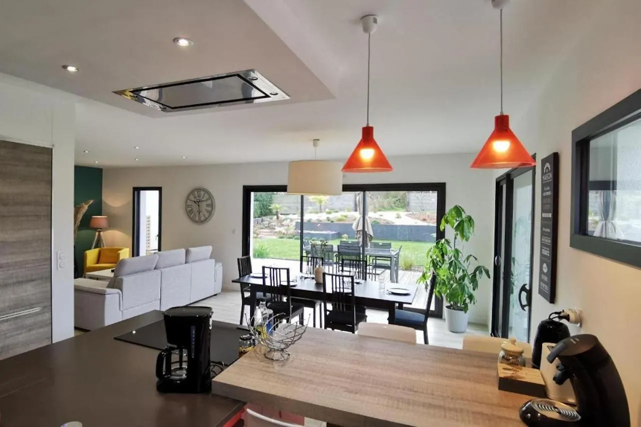 Cottage, St PabuSaint-Pabu  別荘
